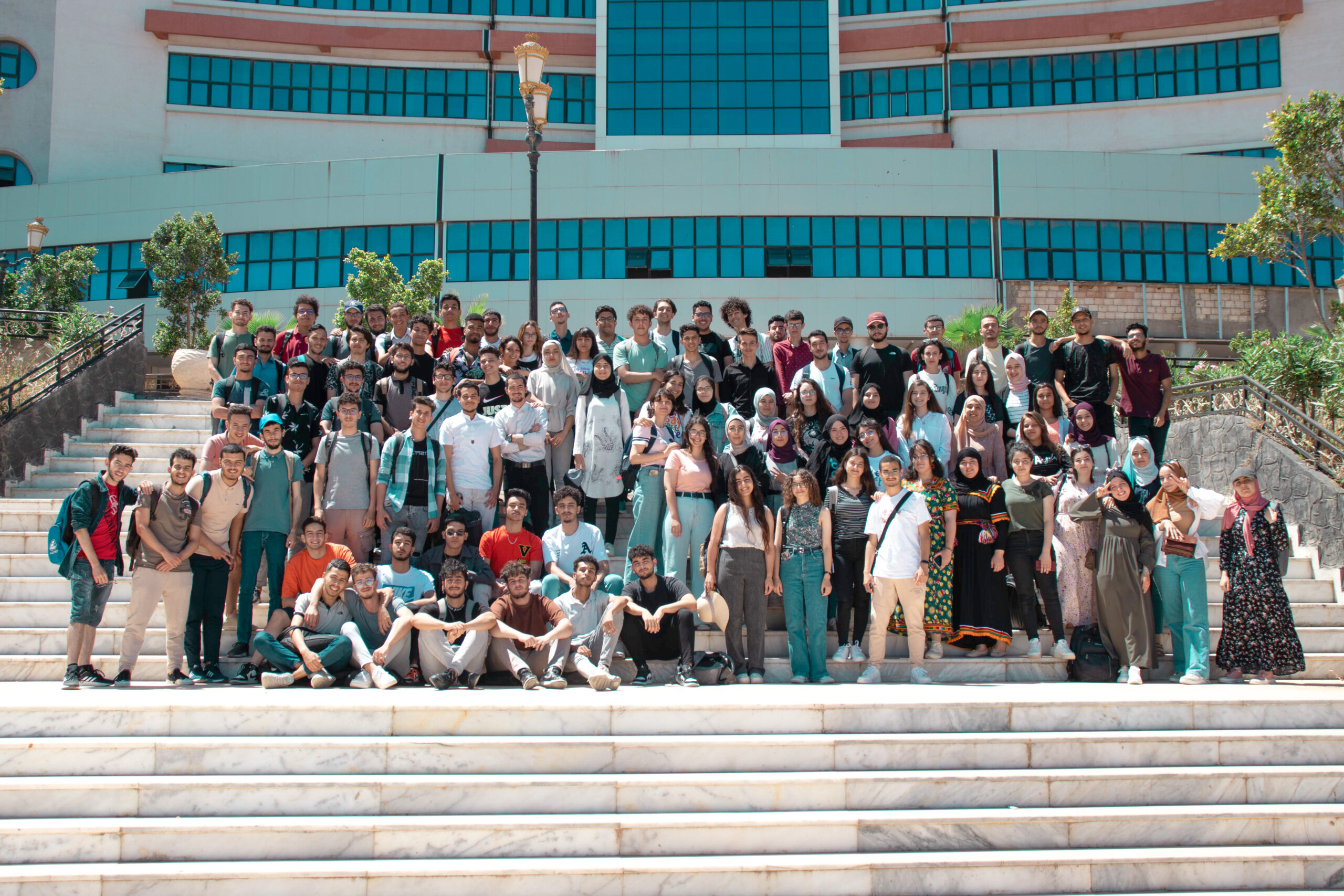 etudiants-promo-estin-bejaia-juin-2022-1-scaled.jpg